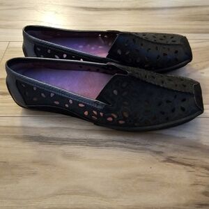 Taco,  Women's Shoe , Size 6.5  Black Slip on shoe